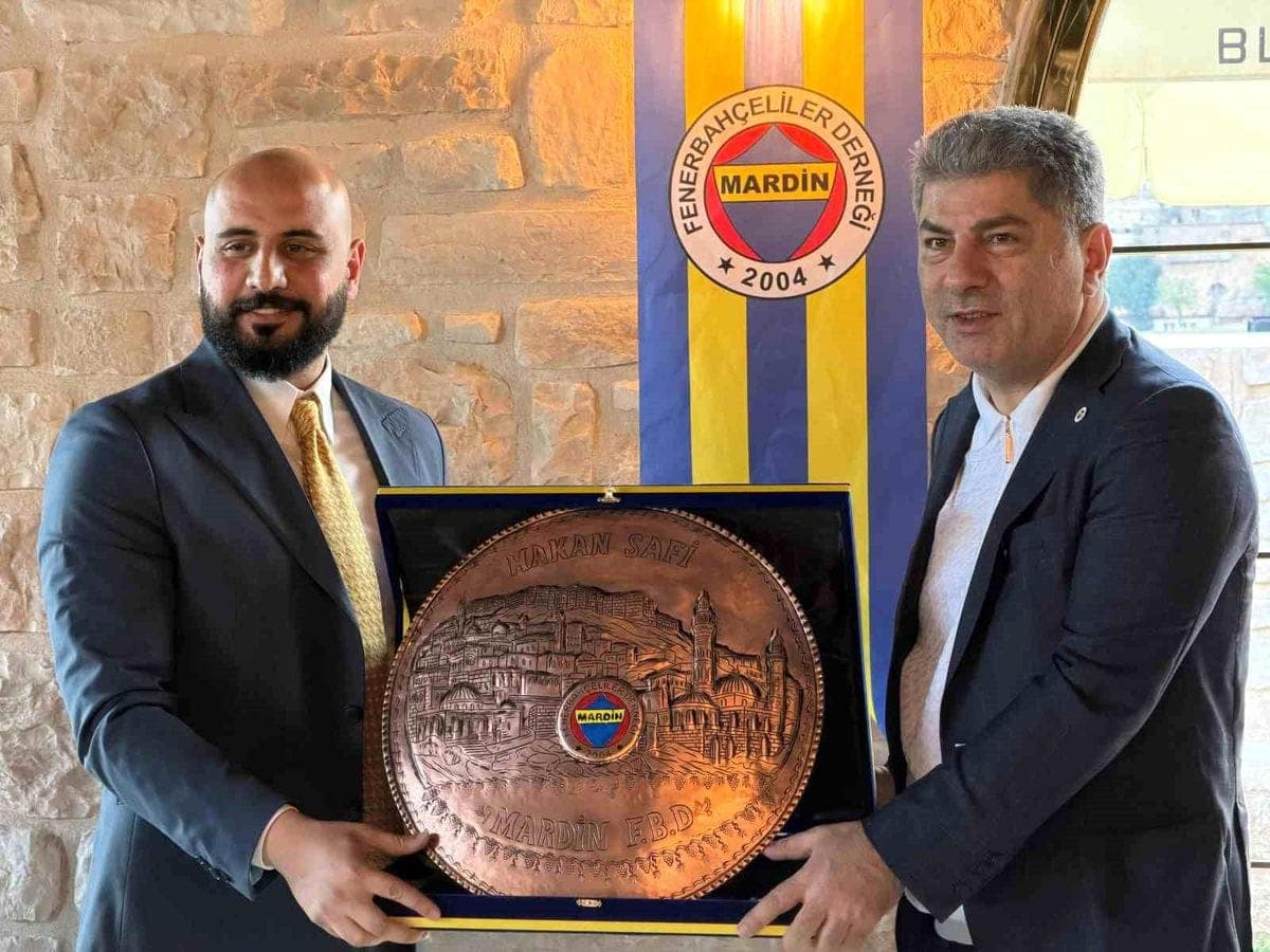 Hakan Safi: "Fenerbahçe'nin olmazsa olmazı, kendi yerinde stadını 65 bin kişiye çıkarmasıdır"