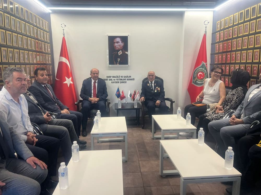 KKTC 5. Cumhurbaşkanı Ersin Tatar’dan Kayseri’de gazilere vefa ziyareti