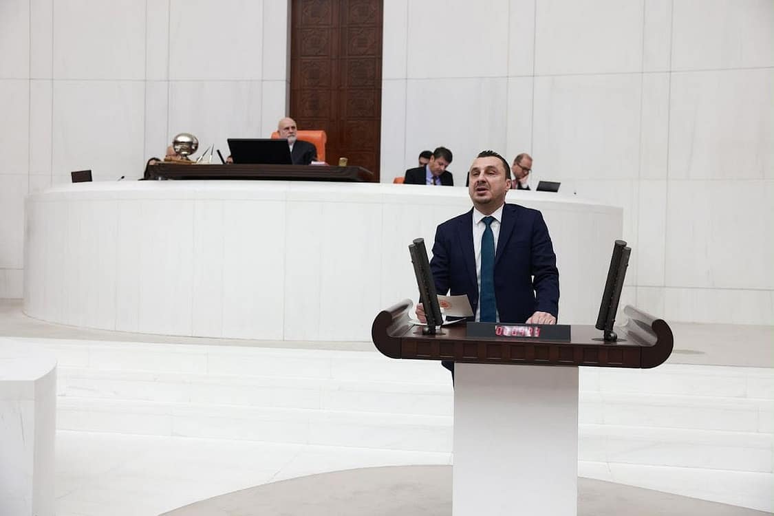 Bekir Başevirgen: “İktidar, yıllardır 'Hiç olmazsa patates, soğan yer ayakta kalırız' diyen vatandaşın elinden patatesi de aldı"