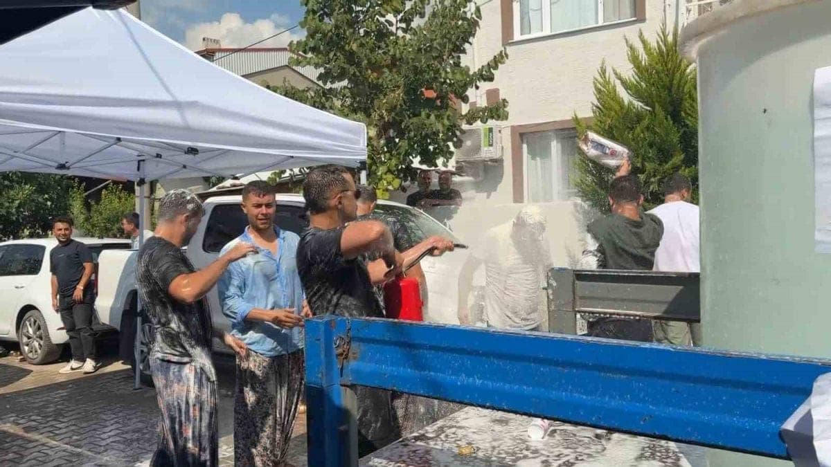 İznik'te Damada Sürprizli Gelin Alma Töreni