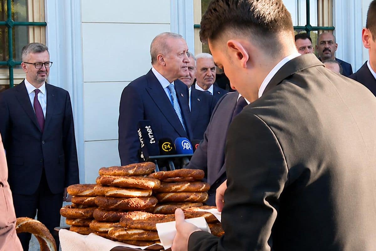 Bayram sabahı gülümseten "Rize simidi" muhabbeti! Erdoğan'ın yanıtı bomba