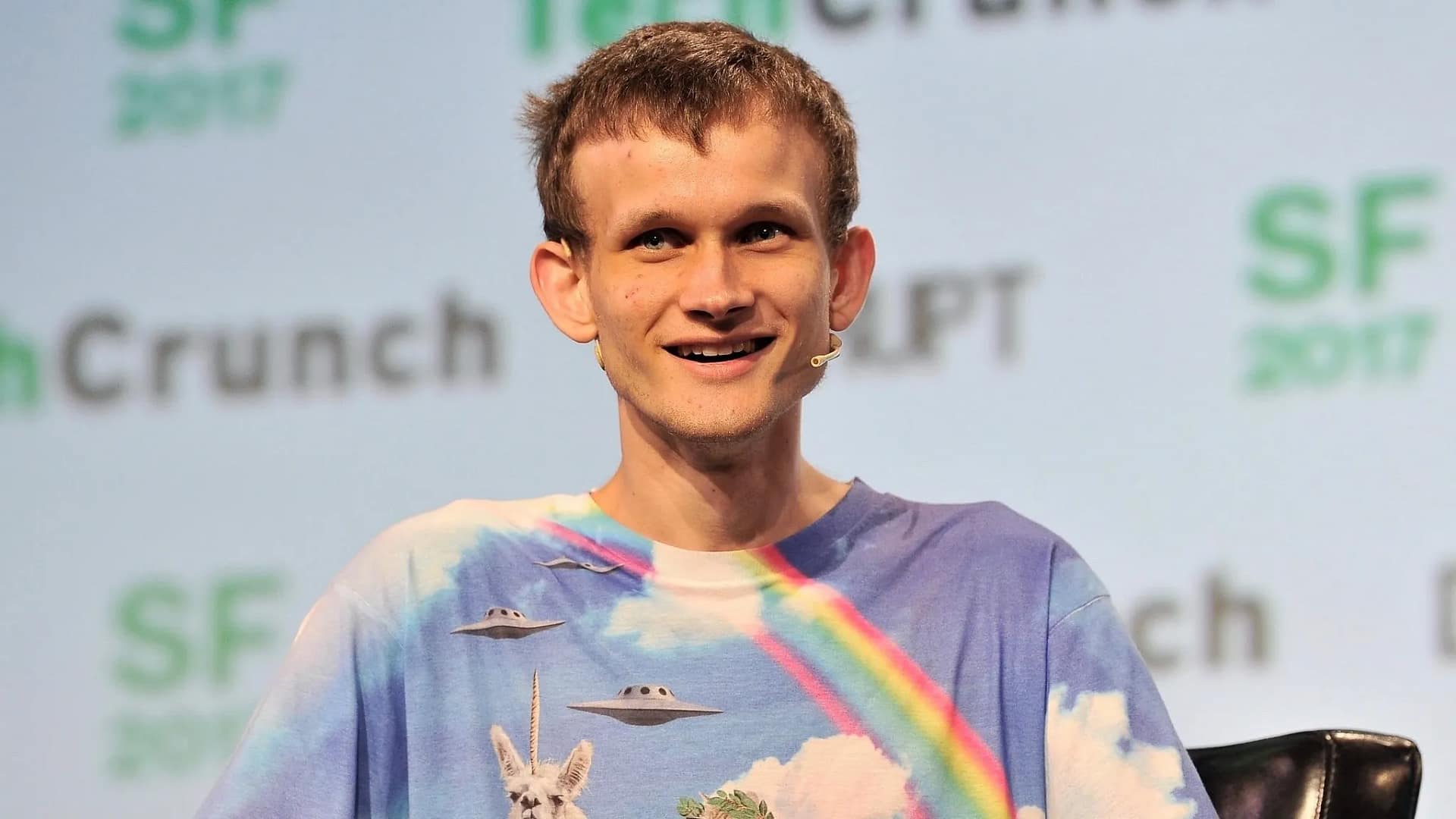 Ethereum’un Kurucu Ortağı Vitalik Buterin, Viral Hippo “Moo Deng”i ‘Sahipleniyor’